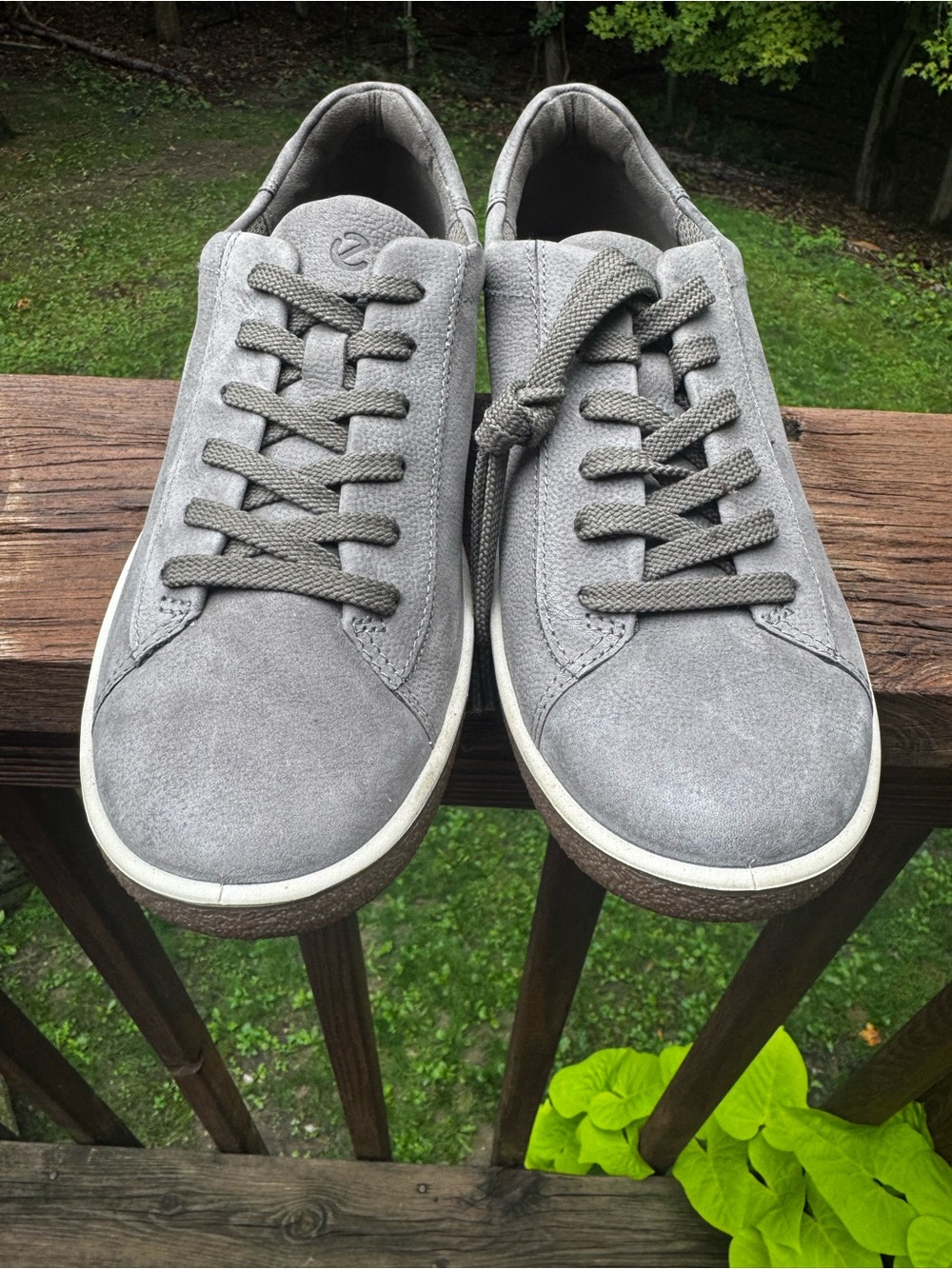 Ecco Hydromax leather sneaker, size 39